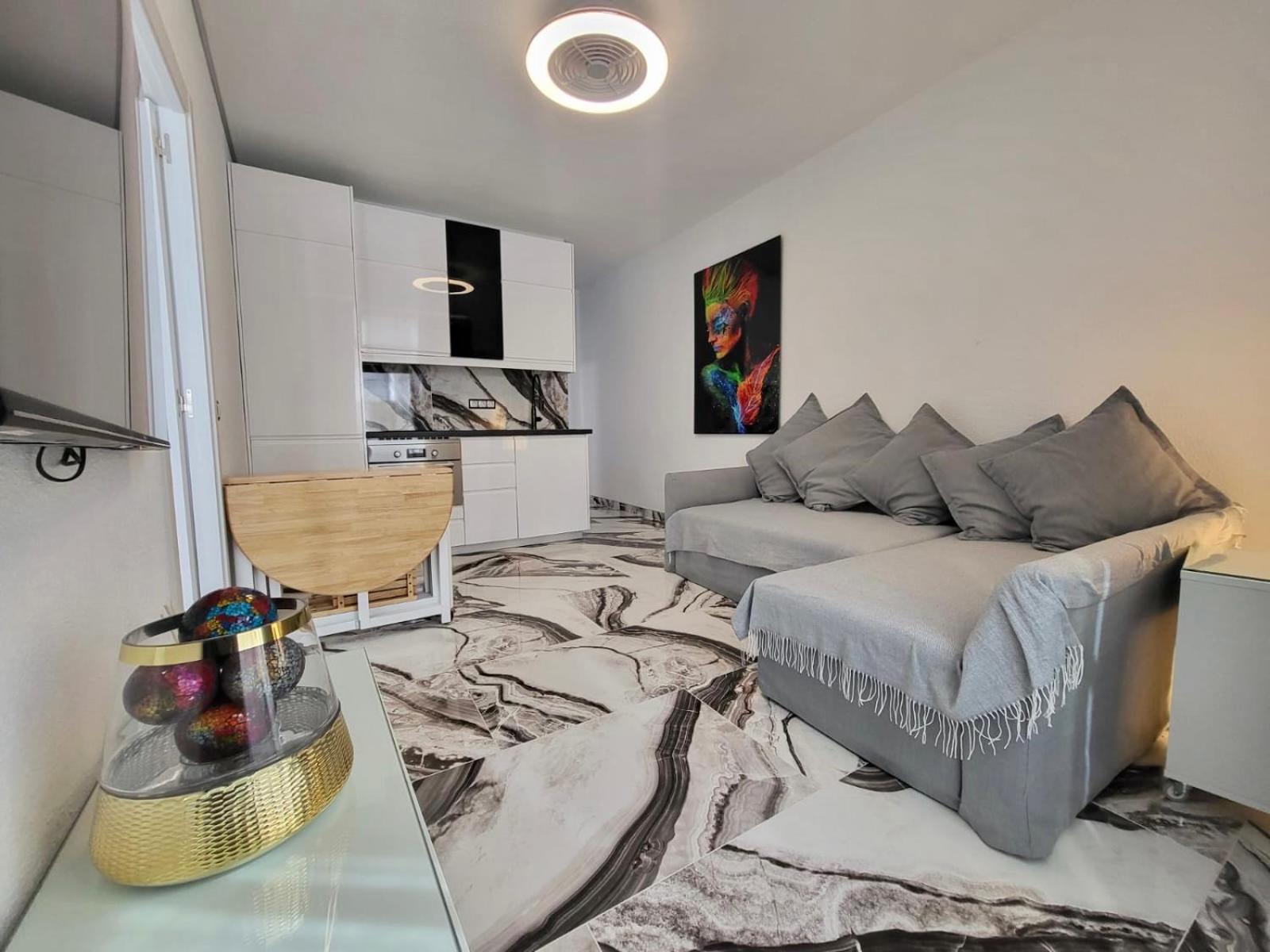 2 Bedrooms Flat + Balcony + Parking At Las Canteras Beach Las Palmas de Gran Canárias Exterior foto
