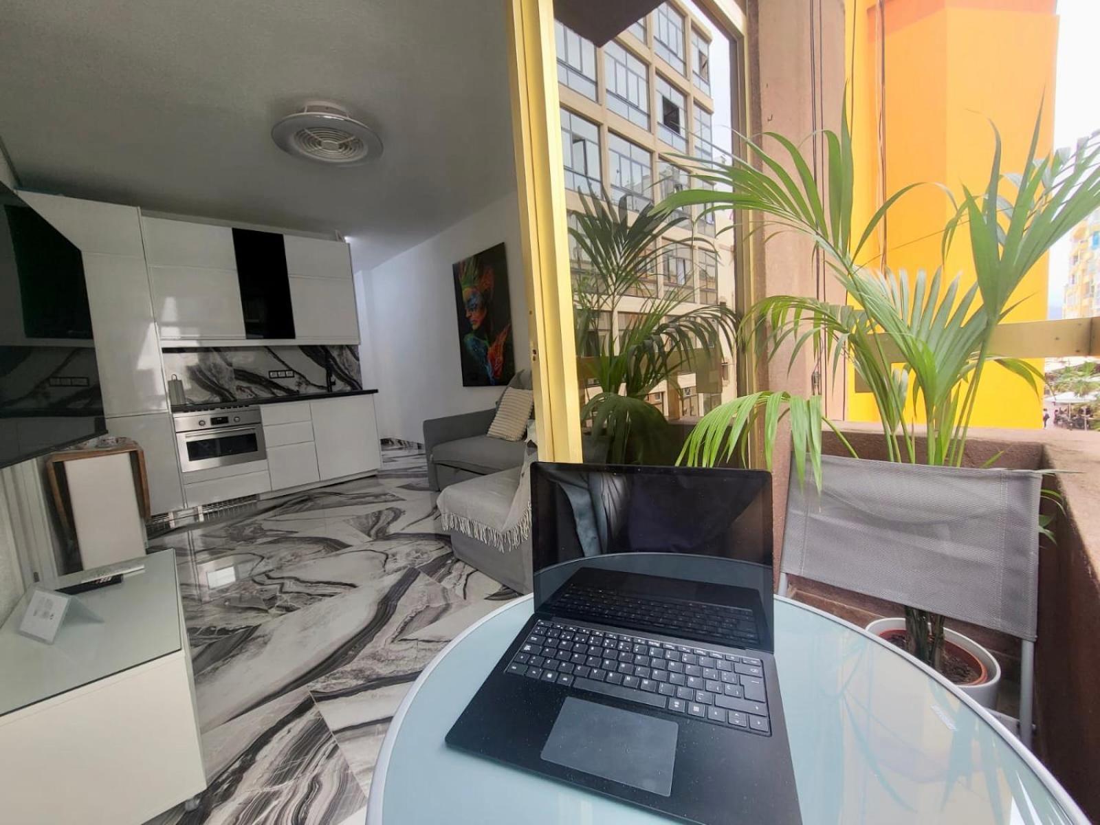 2 Bedrooms Flat + Balcony + Parking At Las Canteras Beach Las Palmas de Gran Canárias Exterior foto
